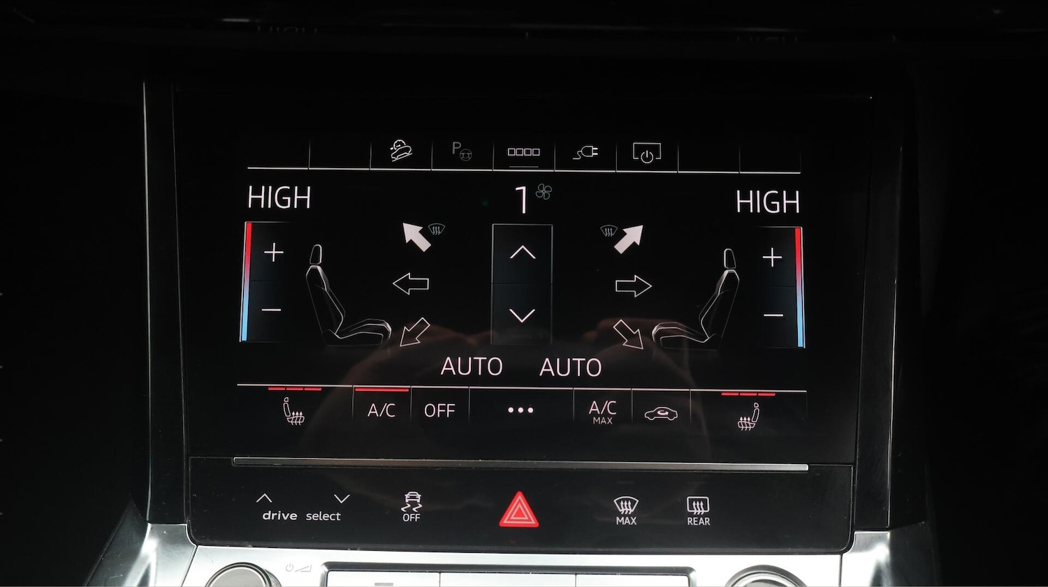 Used Audi e-tron 2022 for sale - 76645897: Photo 13