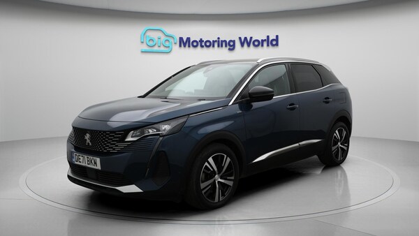 Used Peugeot 3008 2021 for sale - 76201119: Photo 4