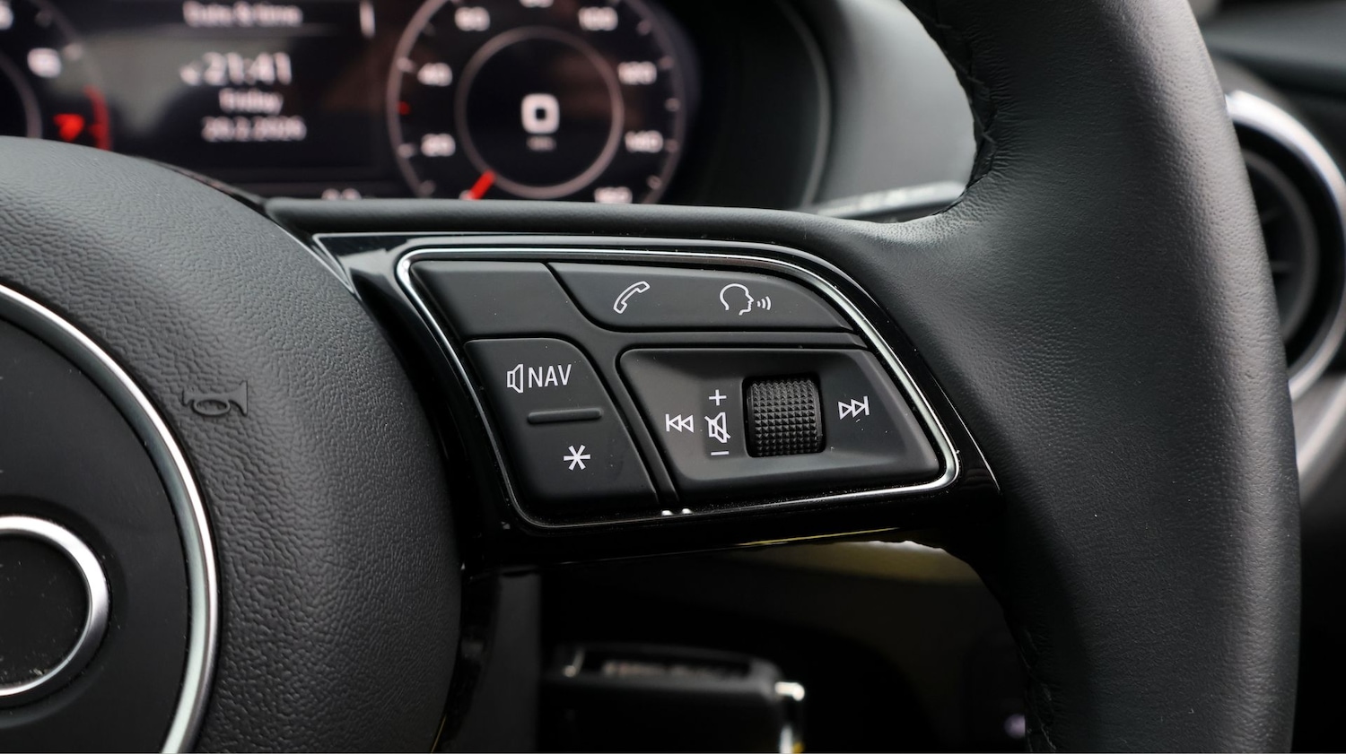 Used Audi Q2 2023 for sale - 77630723: Photo 23