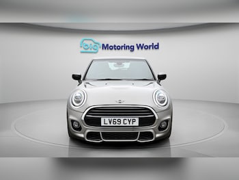Used MINI Hatch 2019 for sale - 78011833: Photo