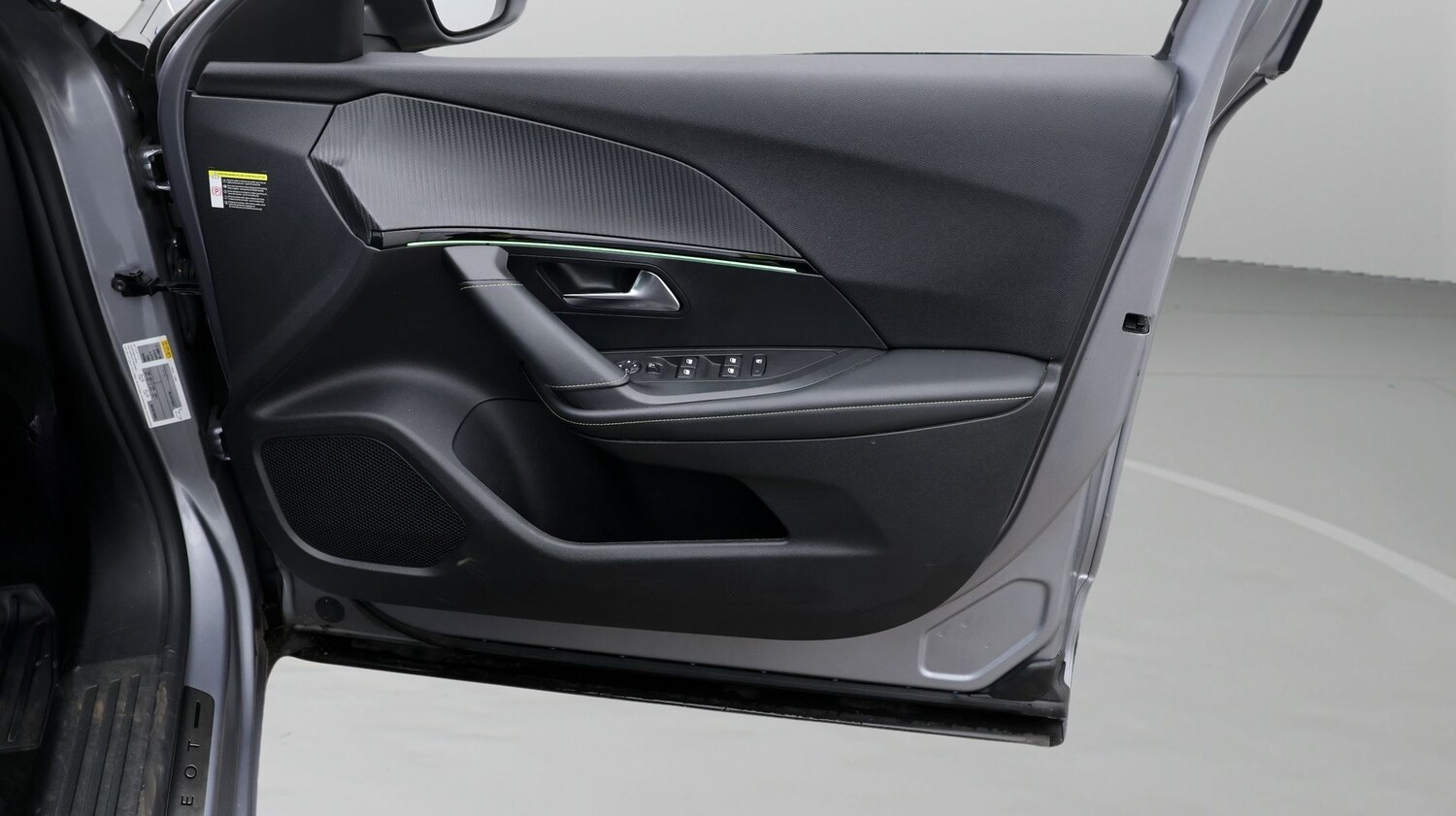 Used Peugeot E-2008 for sale - 77365495: Photo 15