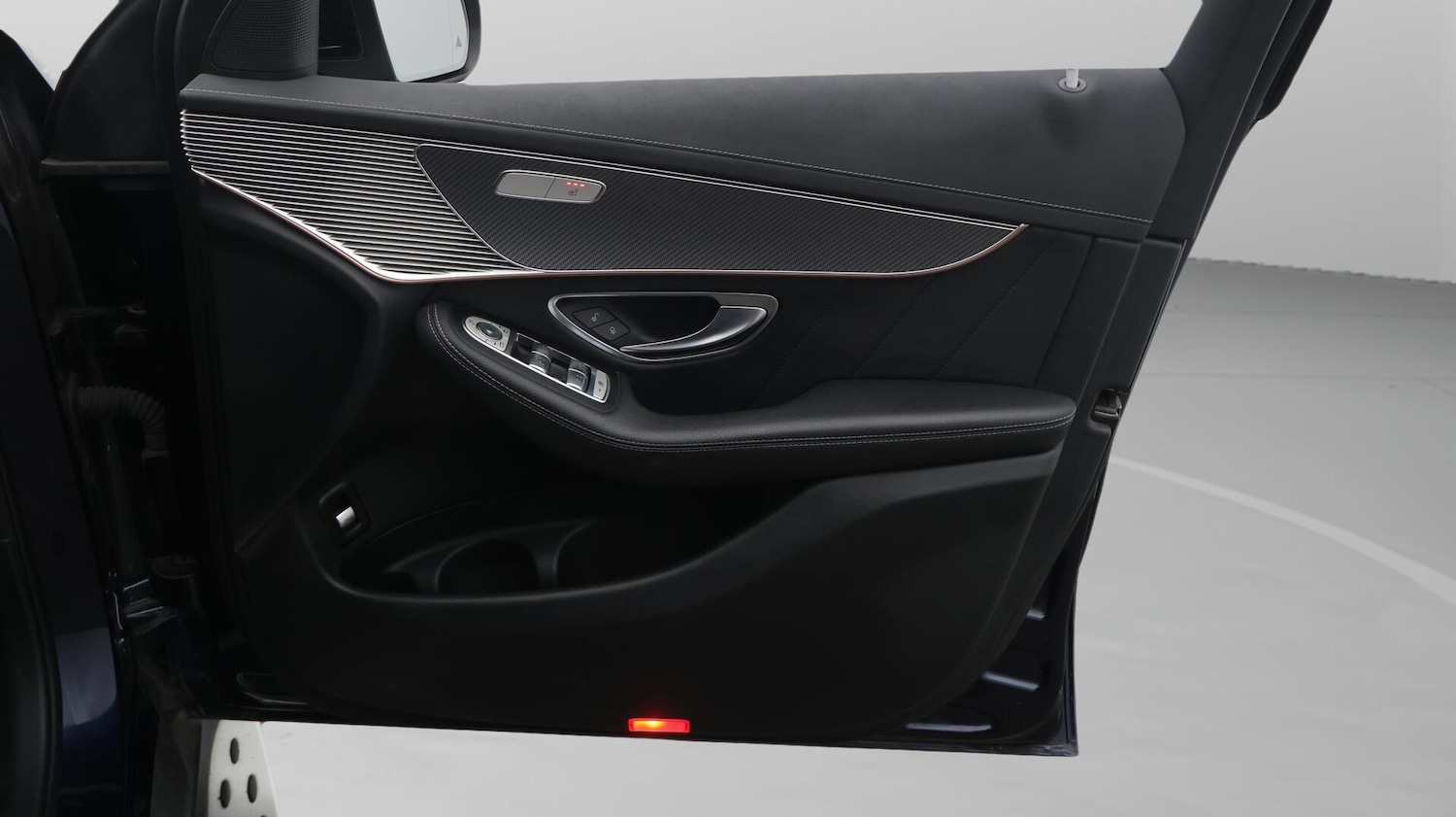 Used Mercedes-Benz EQC 2021 for sale - 76539059: Photo 16