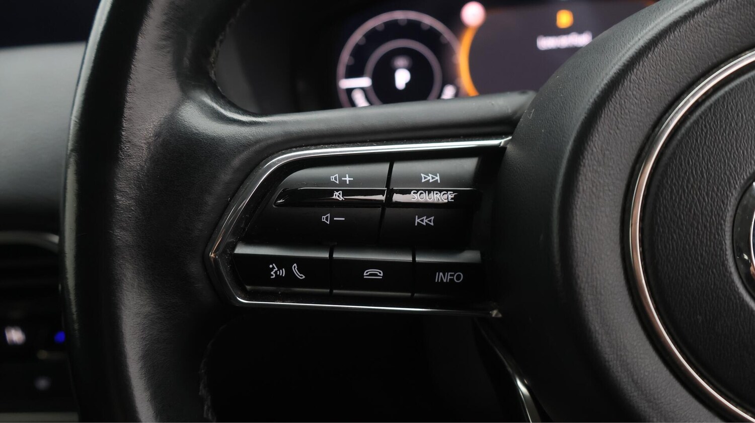 Used Mazda CX-60 2022 for sale - 76714227: Photo 25