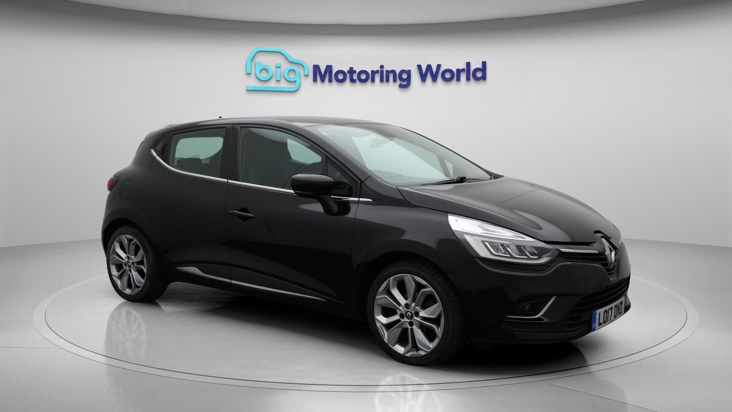 Used Renault Clio 2017 for sale - 76381337: Photo 1