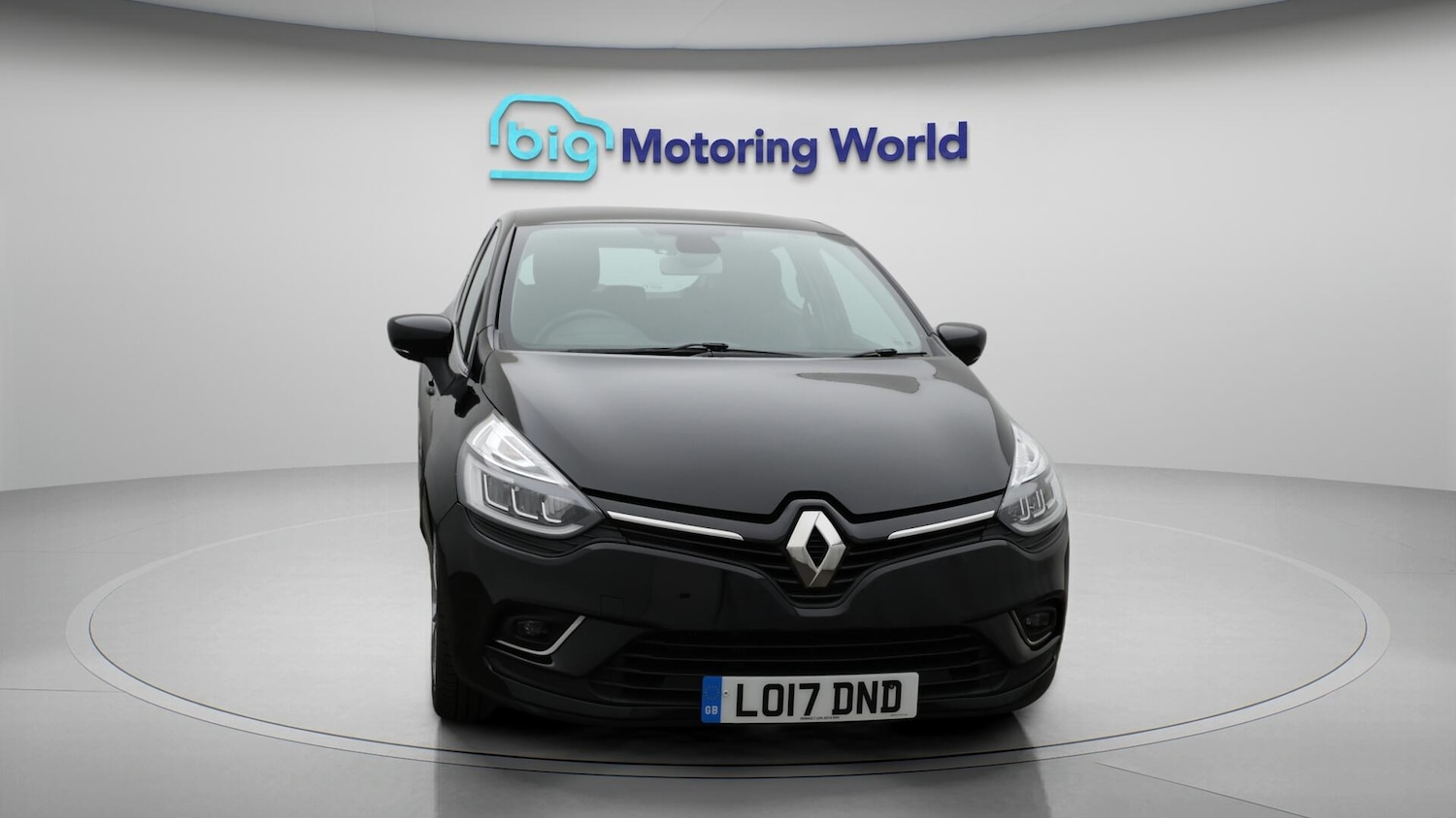 Used Renault Clio 2017 for sale - 76381337: Photo 2