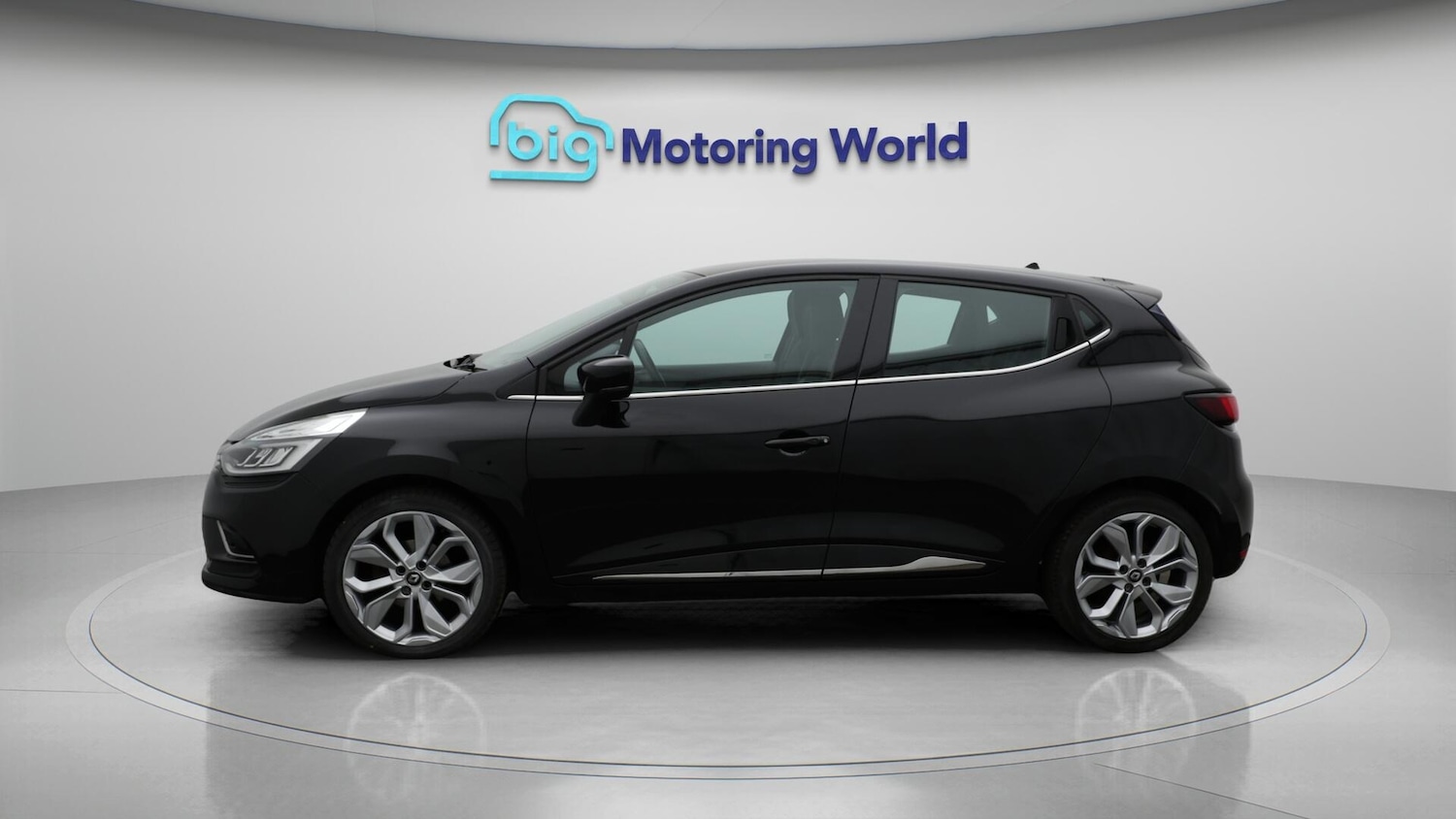 Used Renault Clio 2017 for sale - 76381337: Photo 4