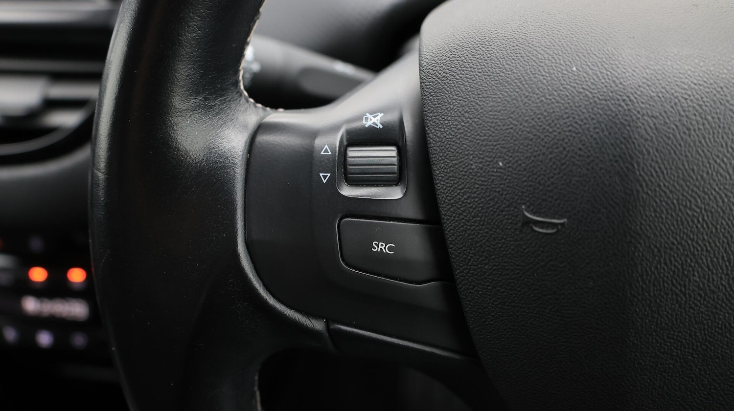 Used Peugeot 2008 2019 for sale - 76360688: Photo 24