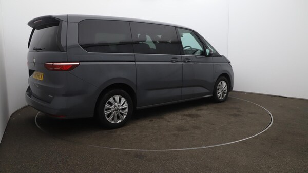 Used Volkswagen Multivan 2023 for sale - 76188919: Photo 57