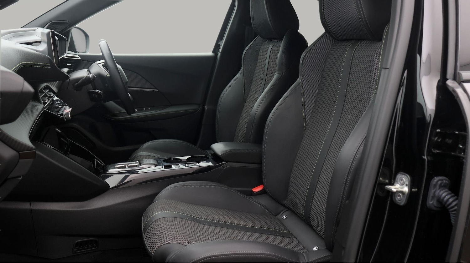 Used Peugeot 2008 2022 for sale - 77435546: Photo 14