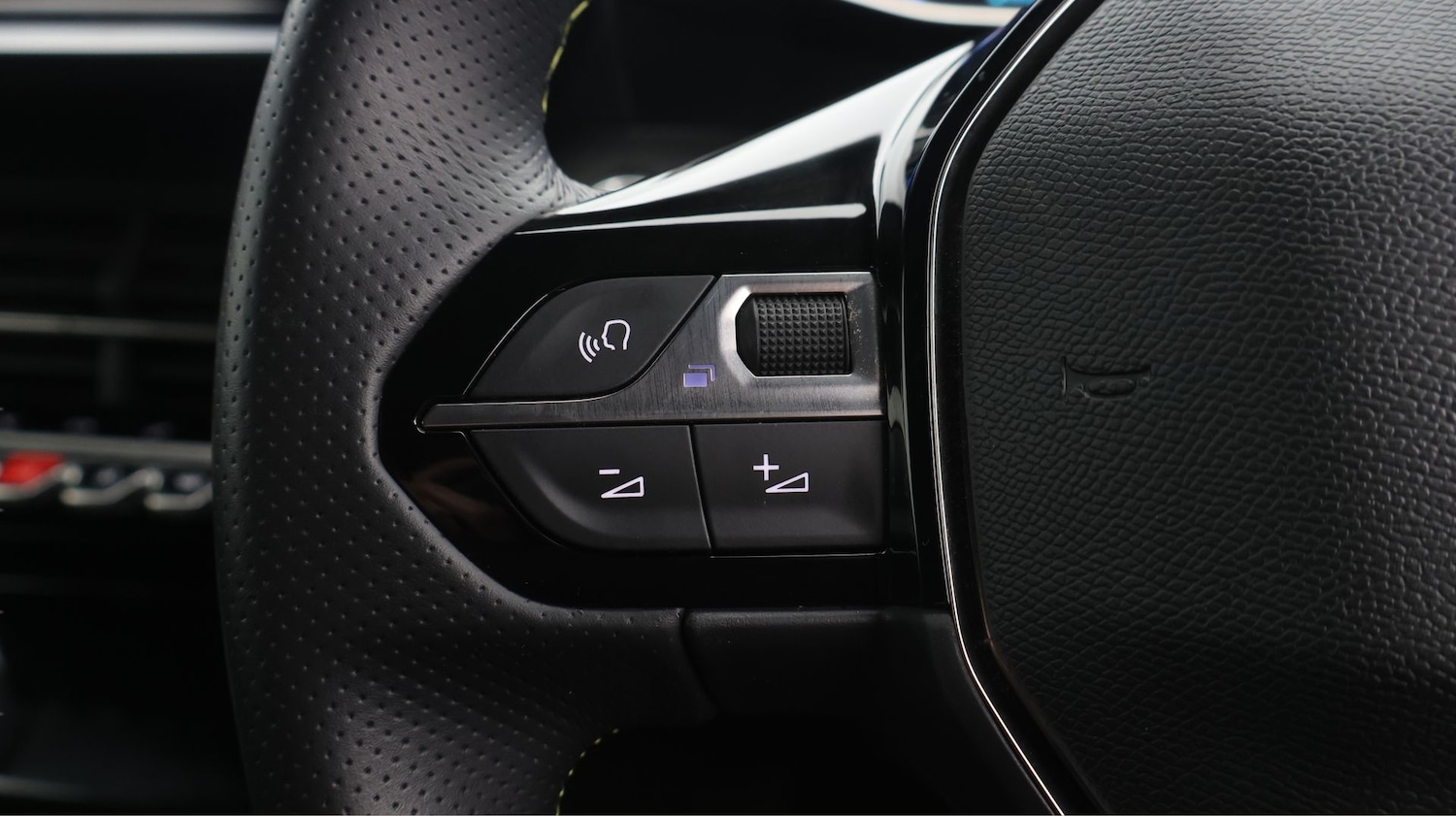 Used Peugeot 2008 2022 for sale - 77435546: Photo 22