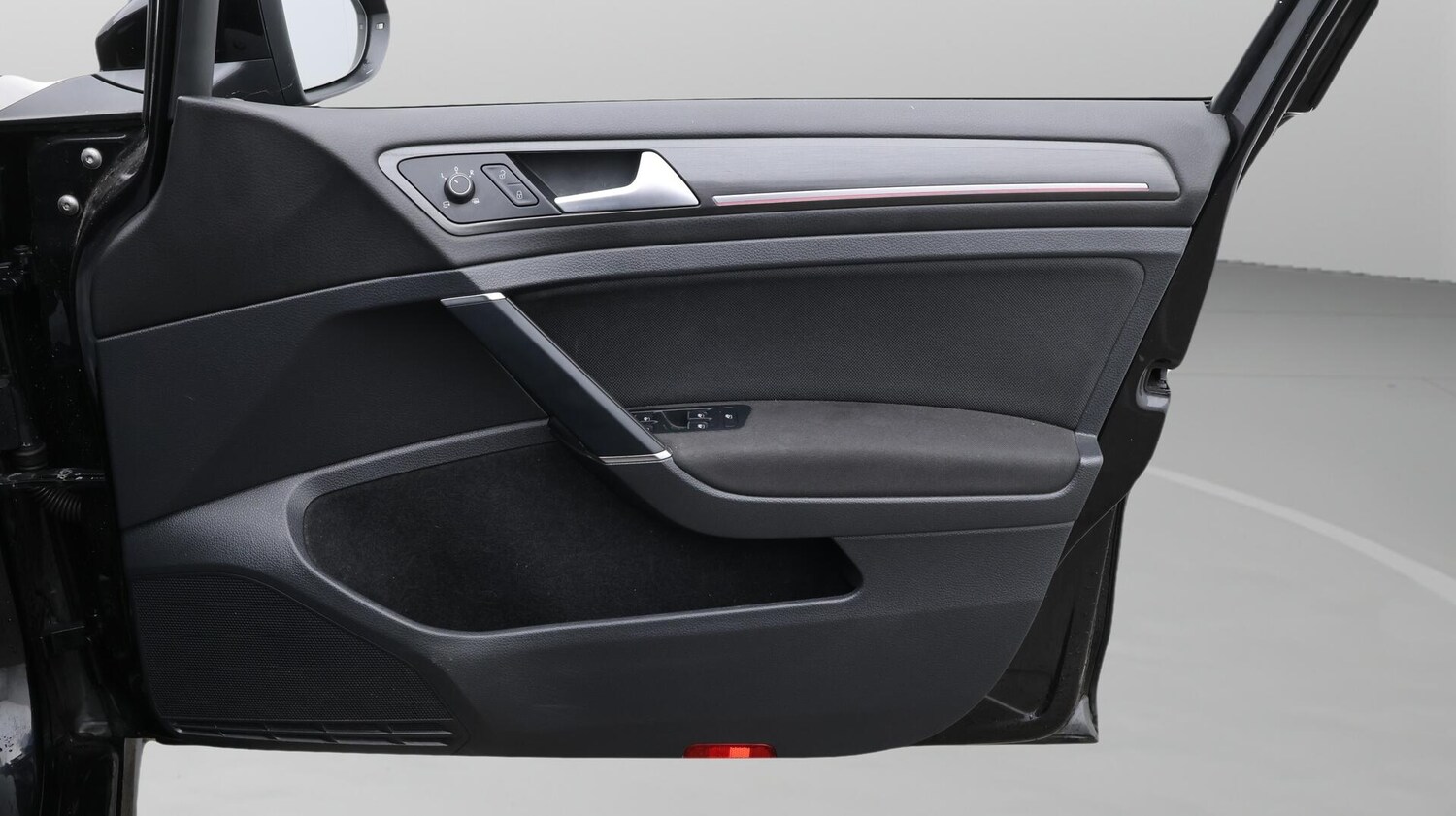 Used Volkswagen Golf 2018 for sale - 76572576: Photo 16