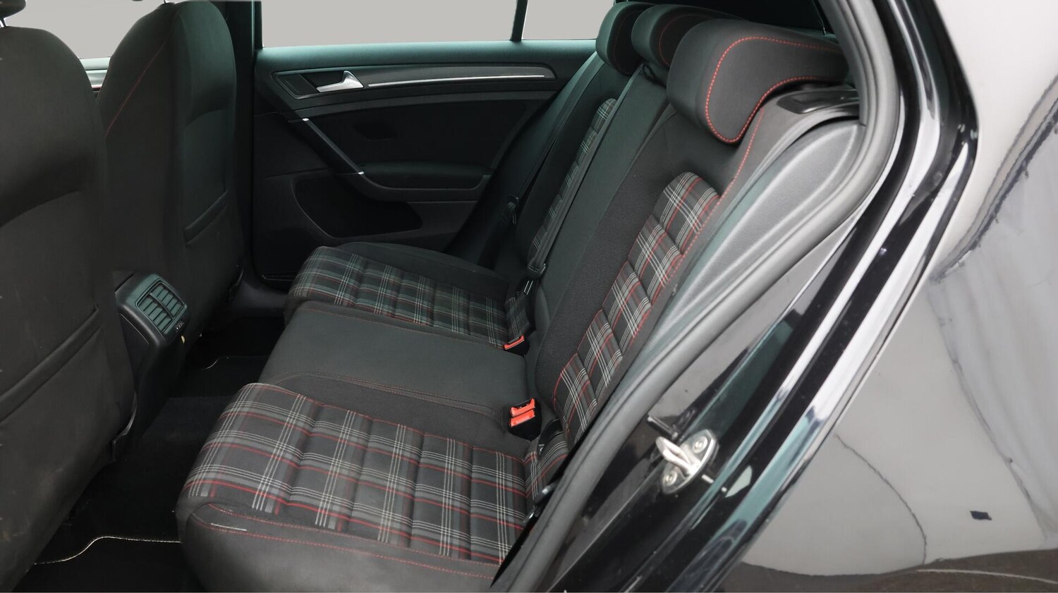 Used Volkswagen Golf 2018 for sale - 76572576: Photo 17