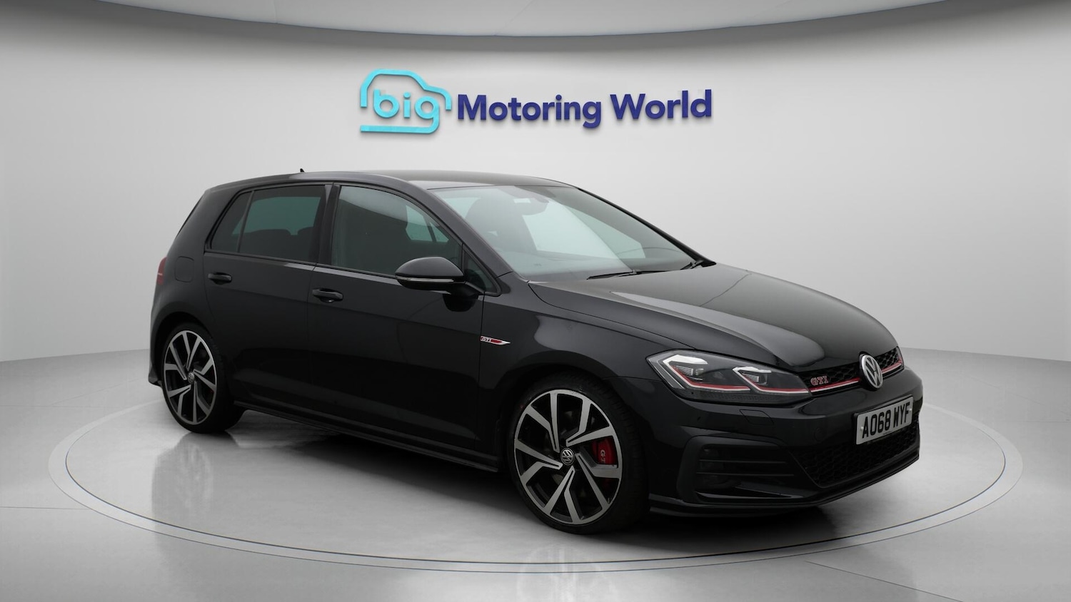 Used Volkswagen Golf 2018 for sale - 76572576: Photo 2