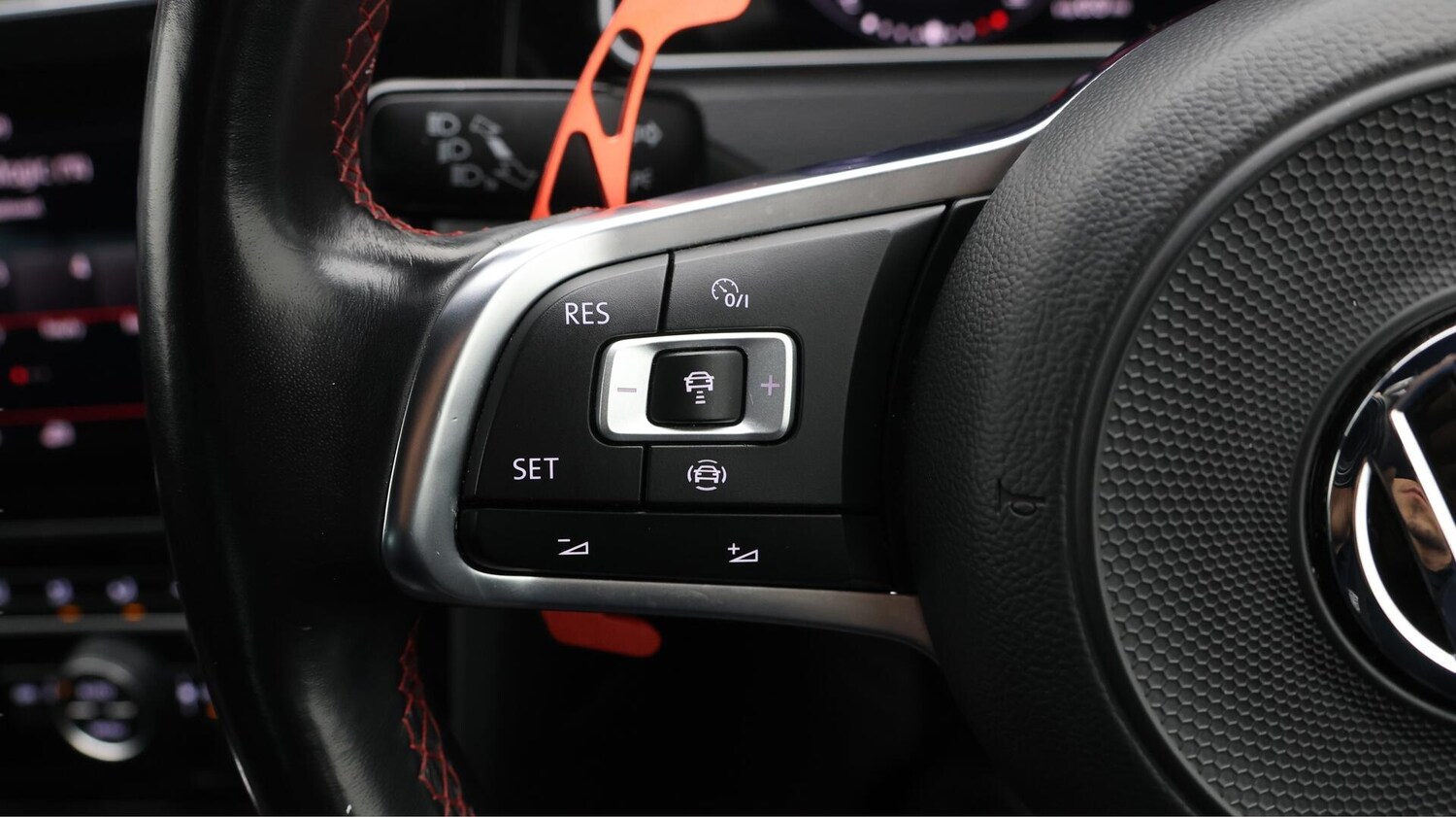 Used Volkswagen Golf 2018 for sale - 76572576: Photo 25