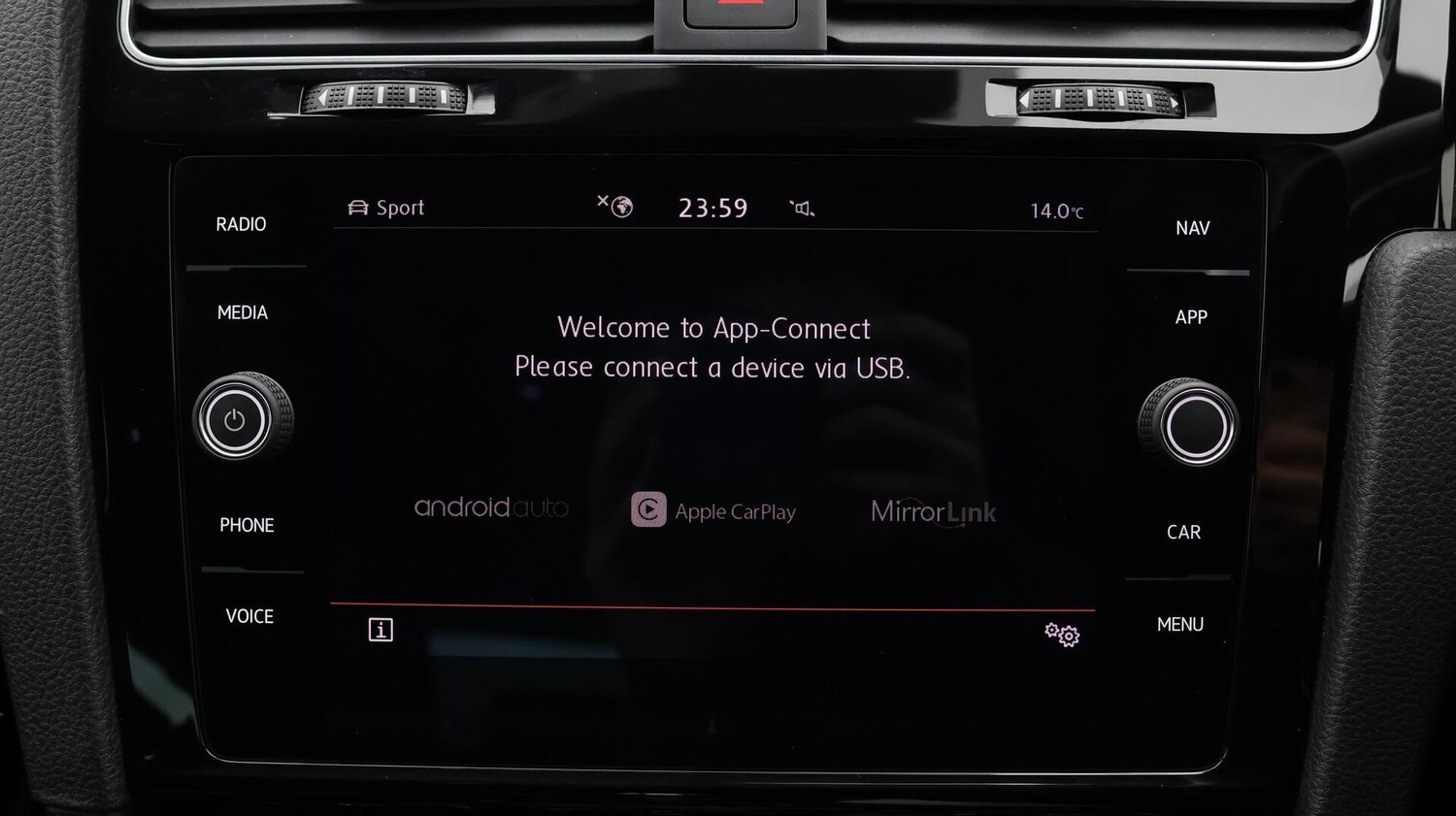 Used Volkswagen Golf 2018 for sale - 76572576: Photo 27