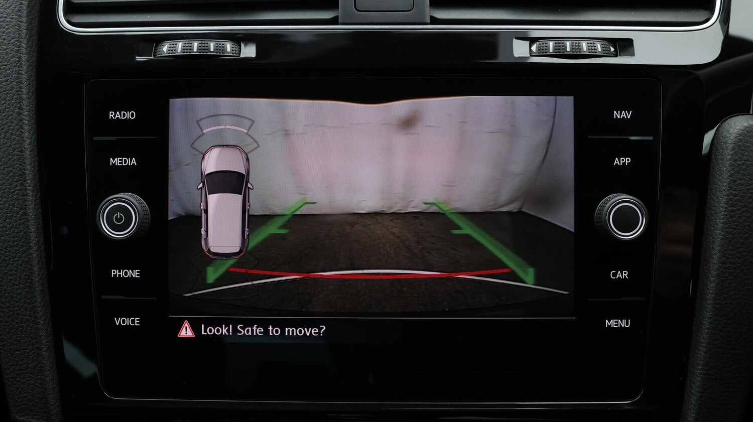 Used Volkswagen Golf 2018 for sale - 76572576: Photo 28