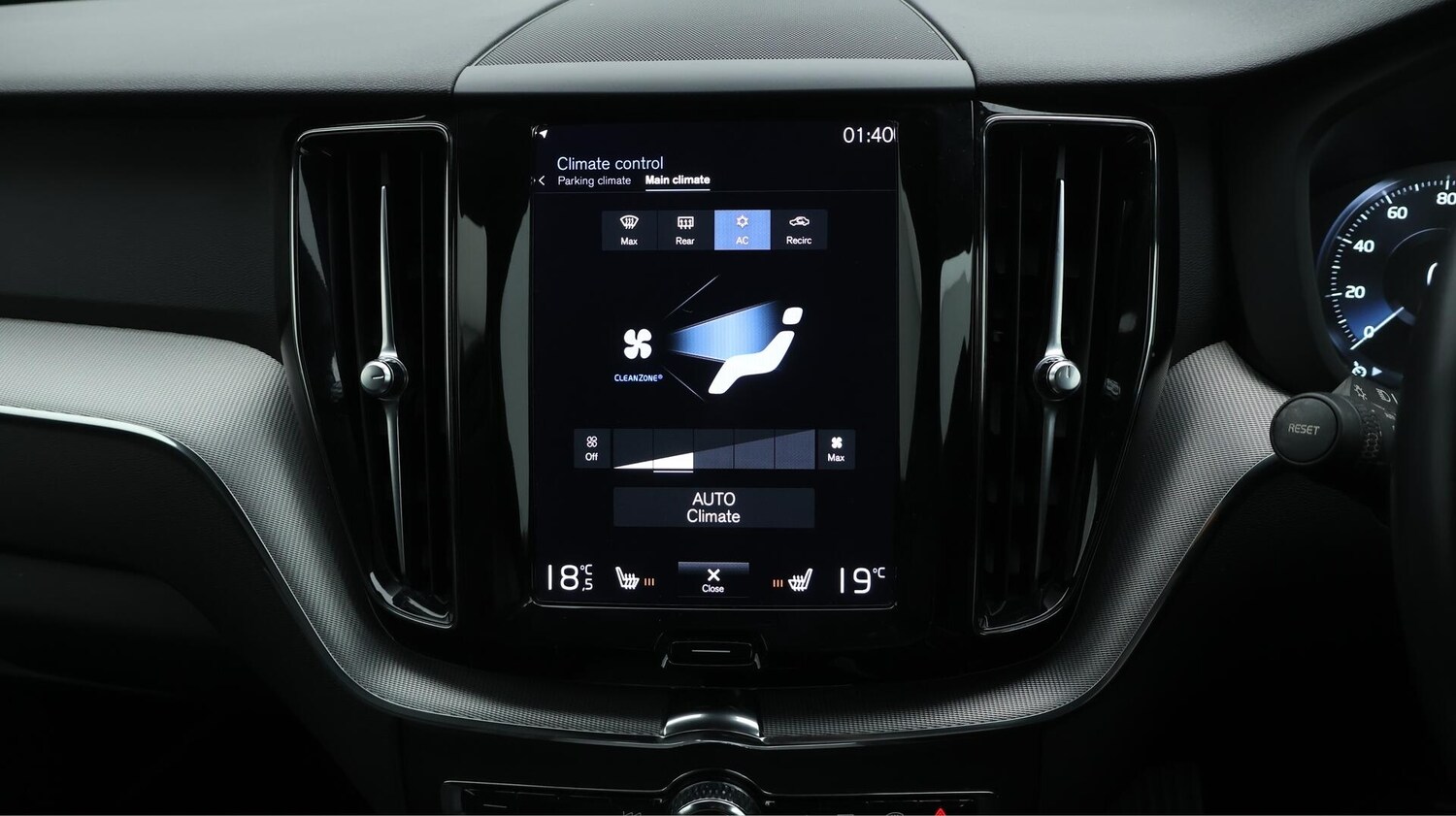 Used Volvo XC60 2021 for sale - 75990019: Photo 13