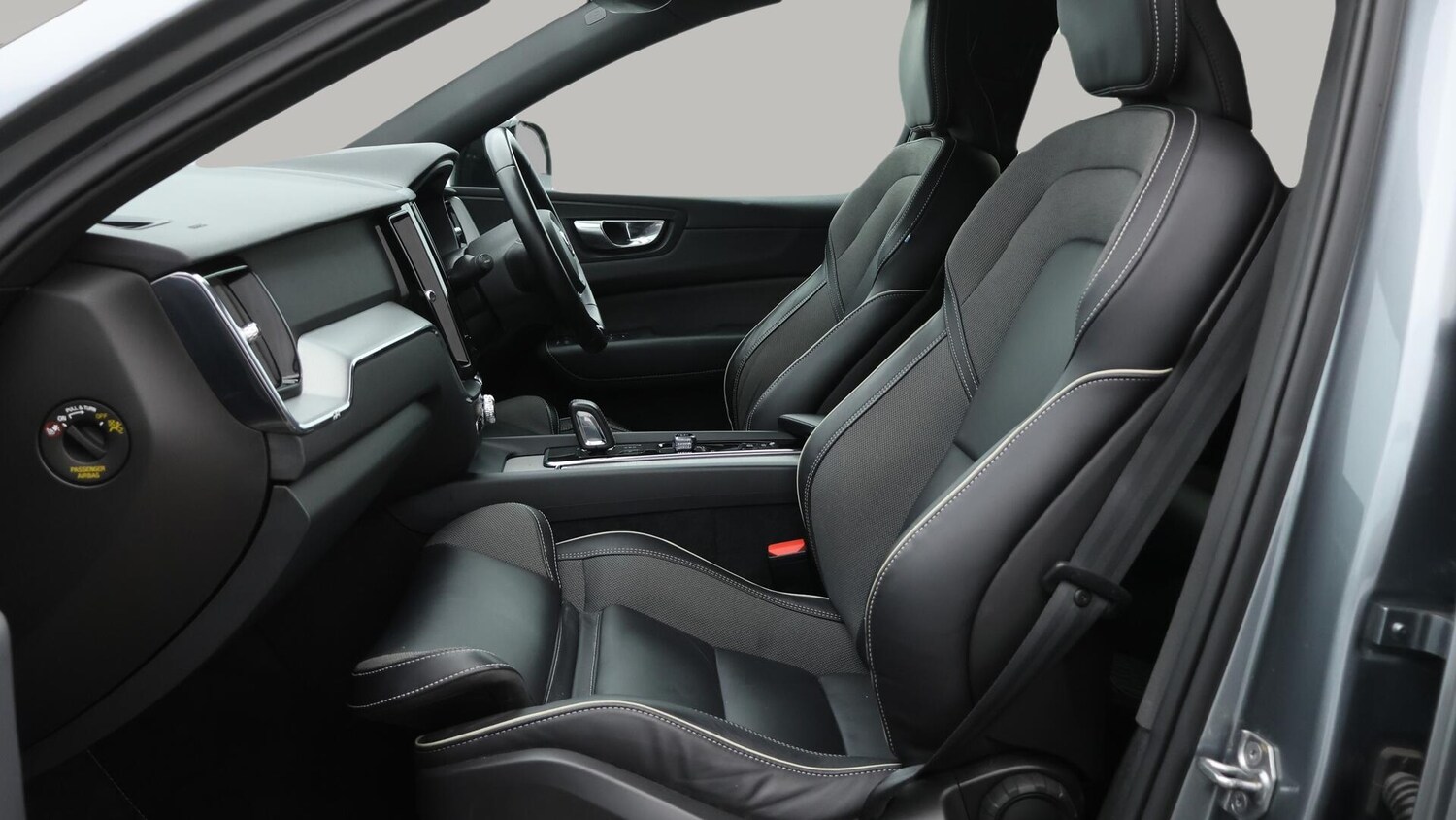 Used Volvo XC60 2021 for sale - 75990019: Photo 15