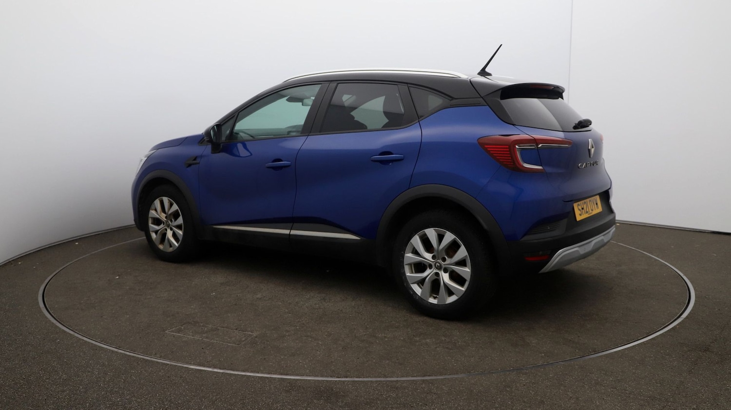 Used Renault Captur for sale - 76810433: Photo 10