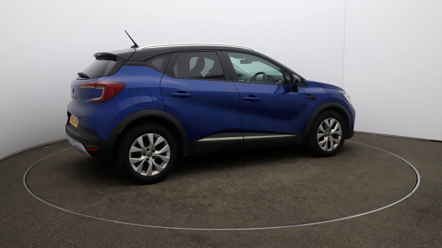 Used Renault Captur for sale - 76810433: Photo 43