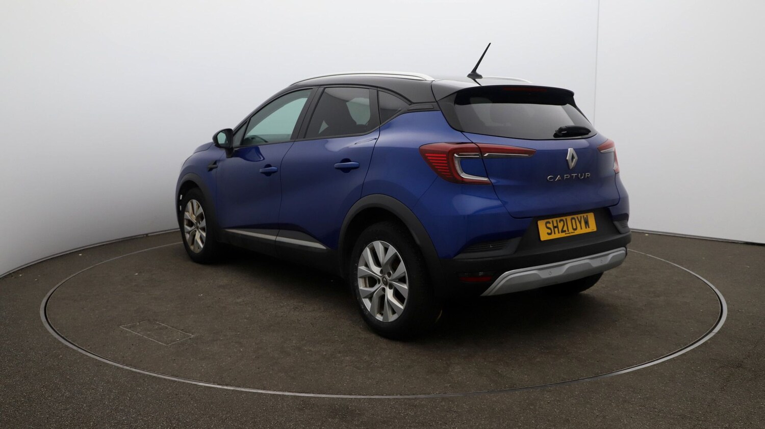 Used Renault Captur for sale - 76810433: Photo 53