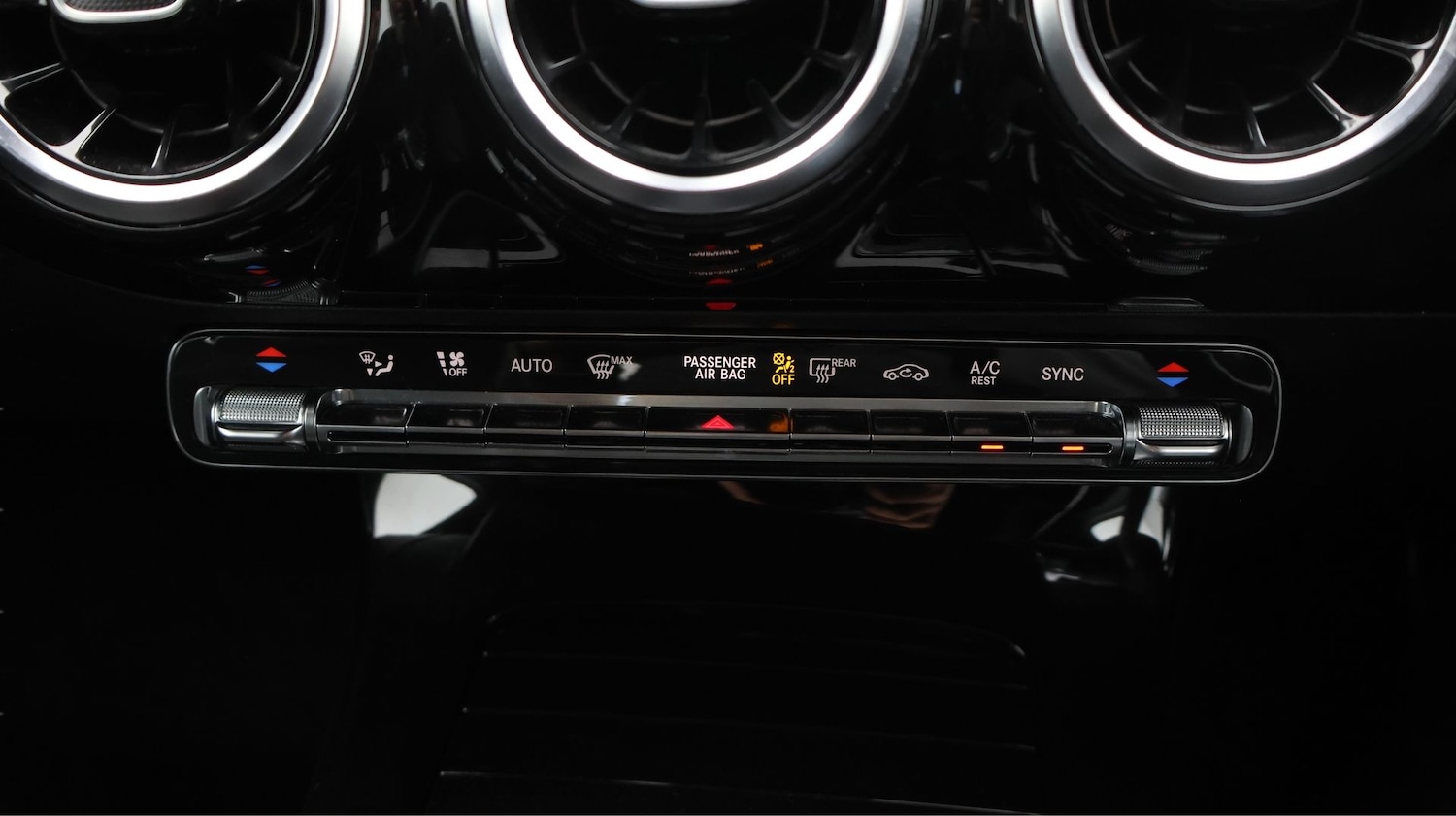 Used Mercedes-Benz A-Class 2019 for sale - 77651612: Photo 12