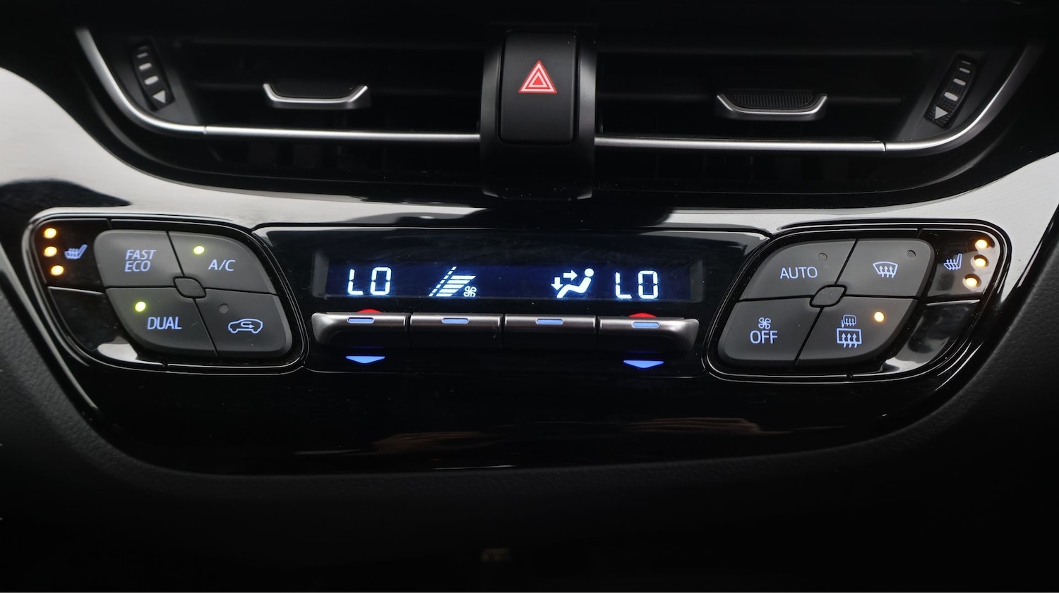 Used Toyota C-HR 2023 for sale - 77364178: Photo 12