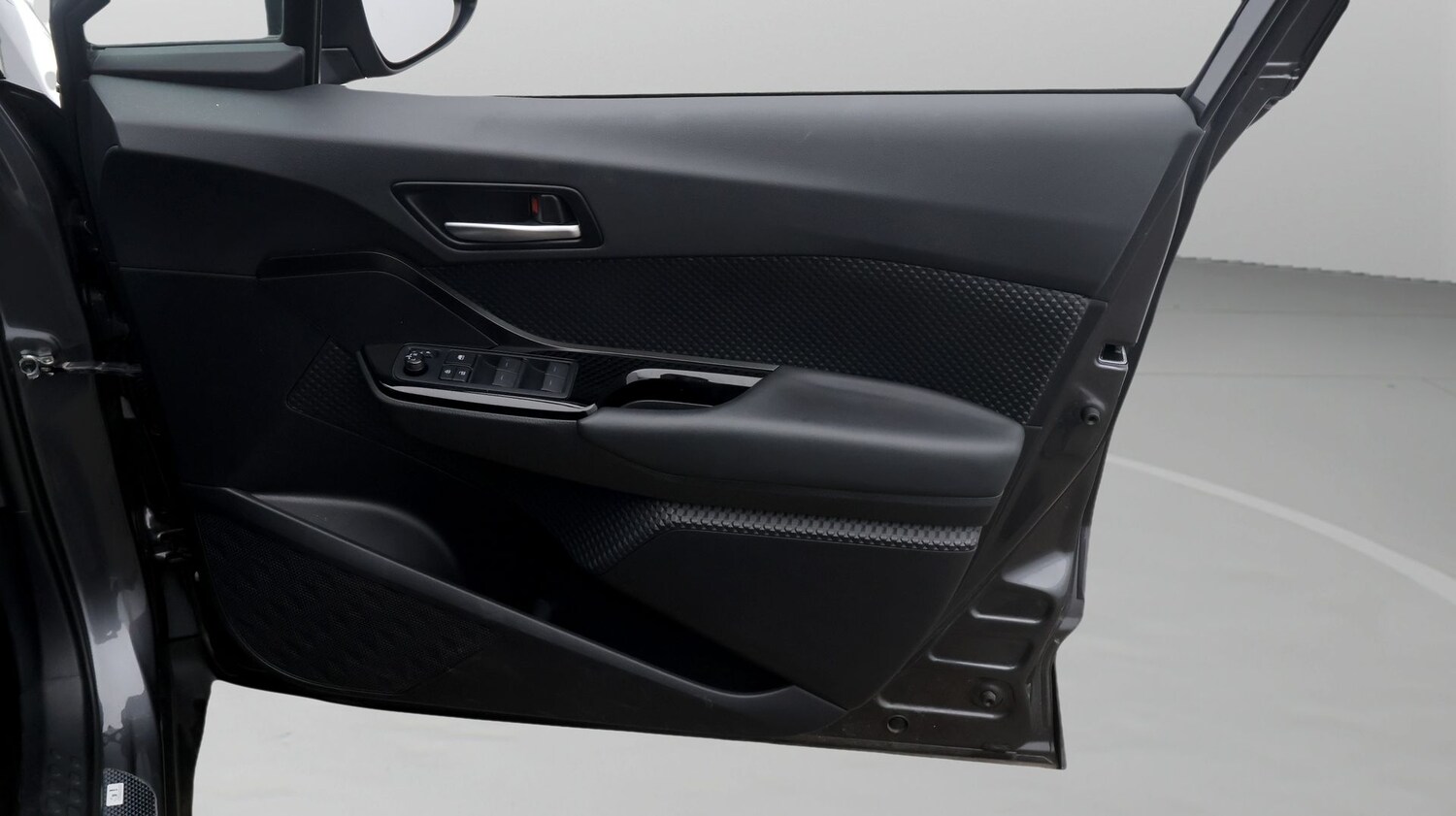 Used Toyota C-HR 2023 for sale - 77364178: Photo 15