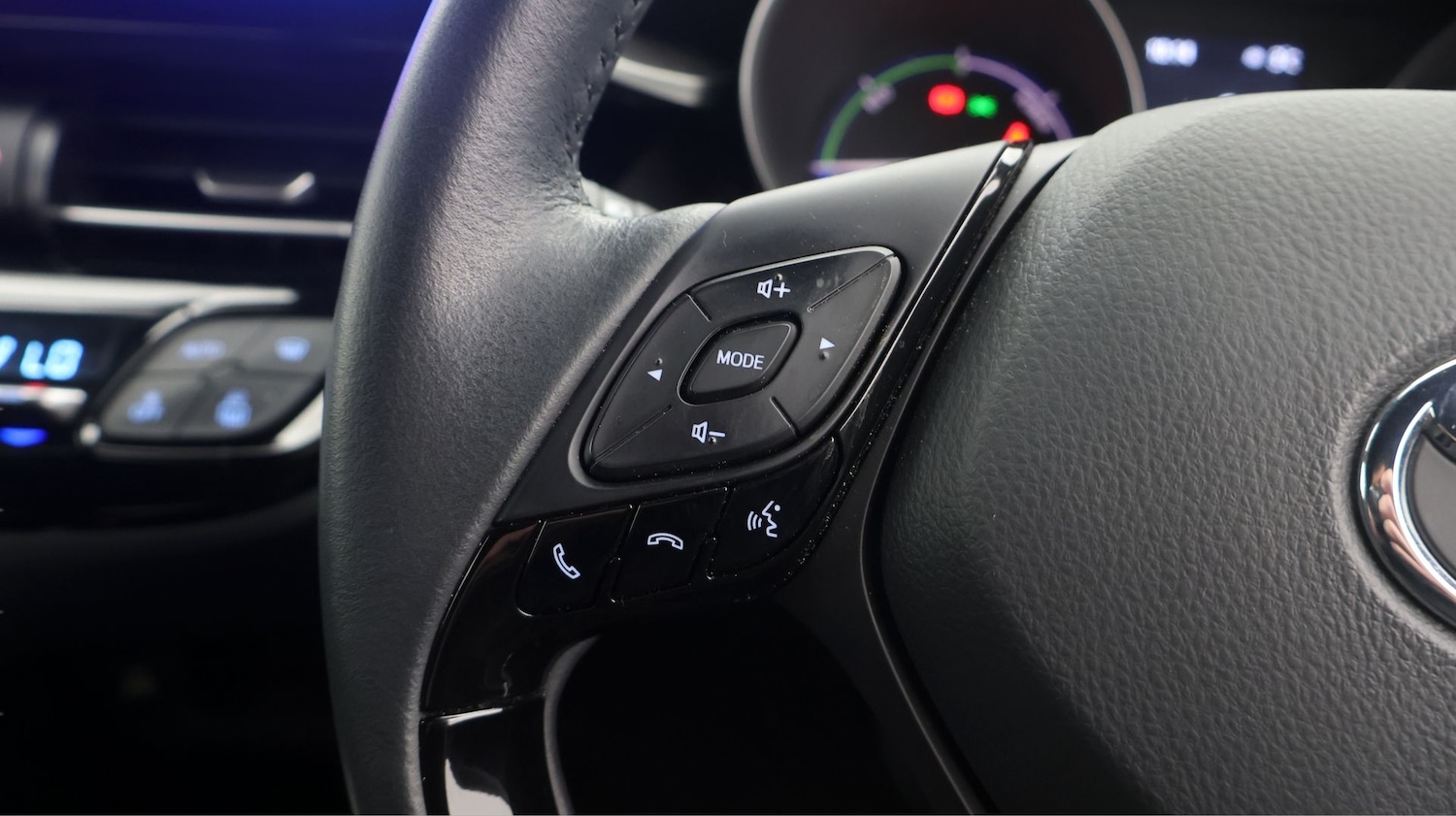 Used Toyota C-HR 2023 for sale - 77364178: Photo 23