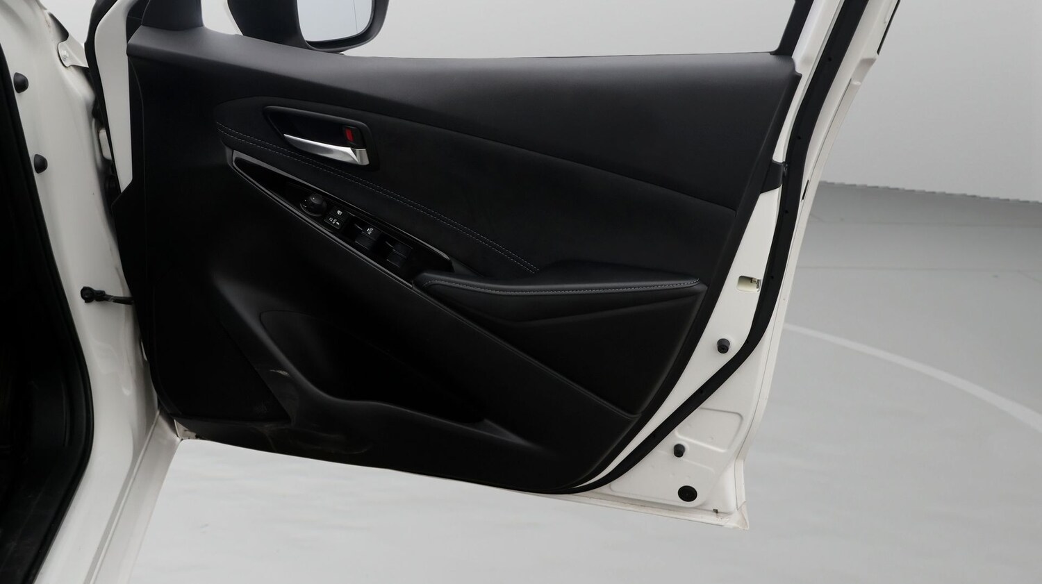 Used Mazda Mazda2 2023 for sale - 77310410: Photo 15