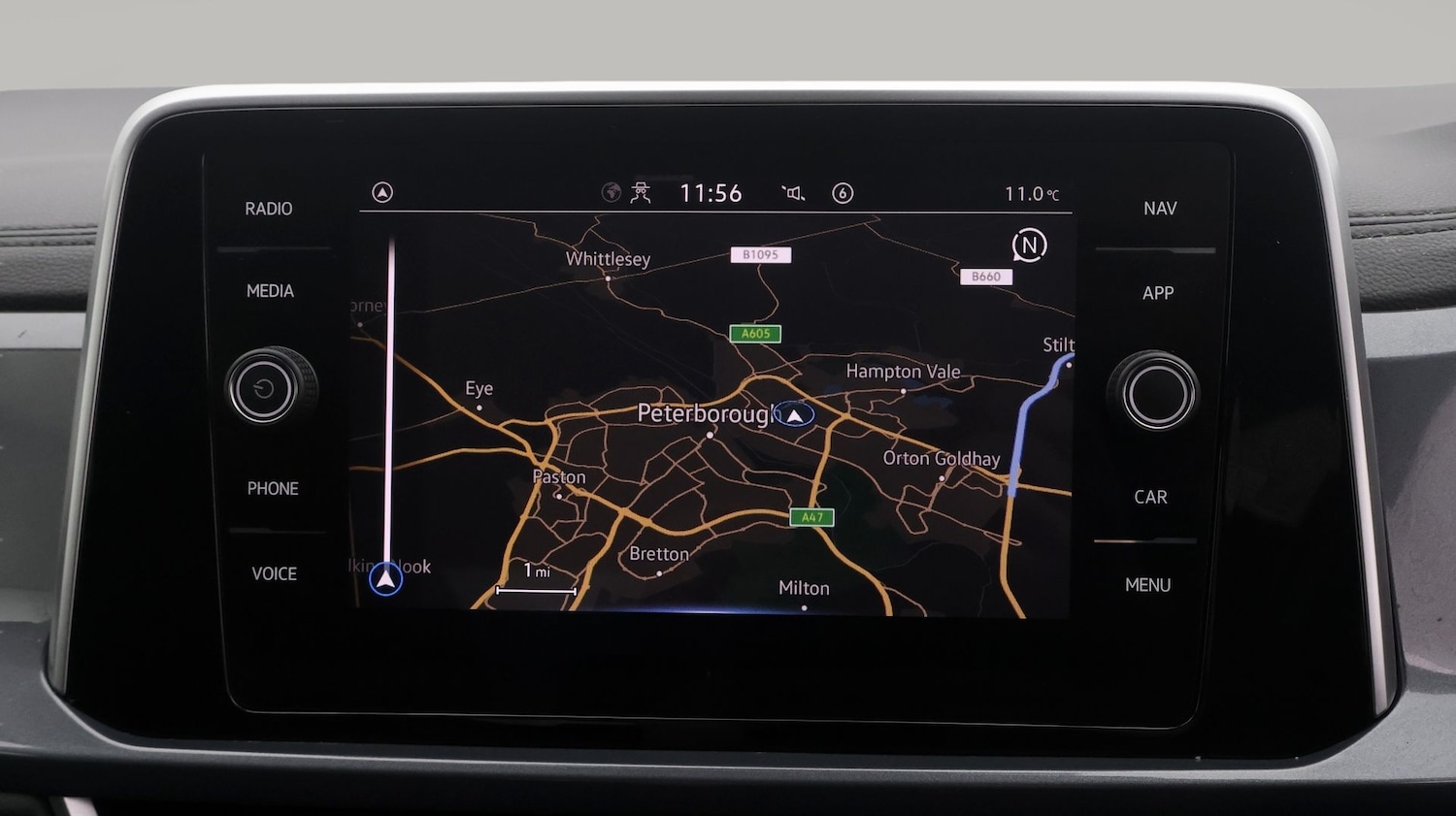 Used Volkswagen T-Roc 2023 for sale - 77381409: Photo 11