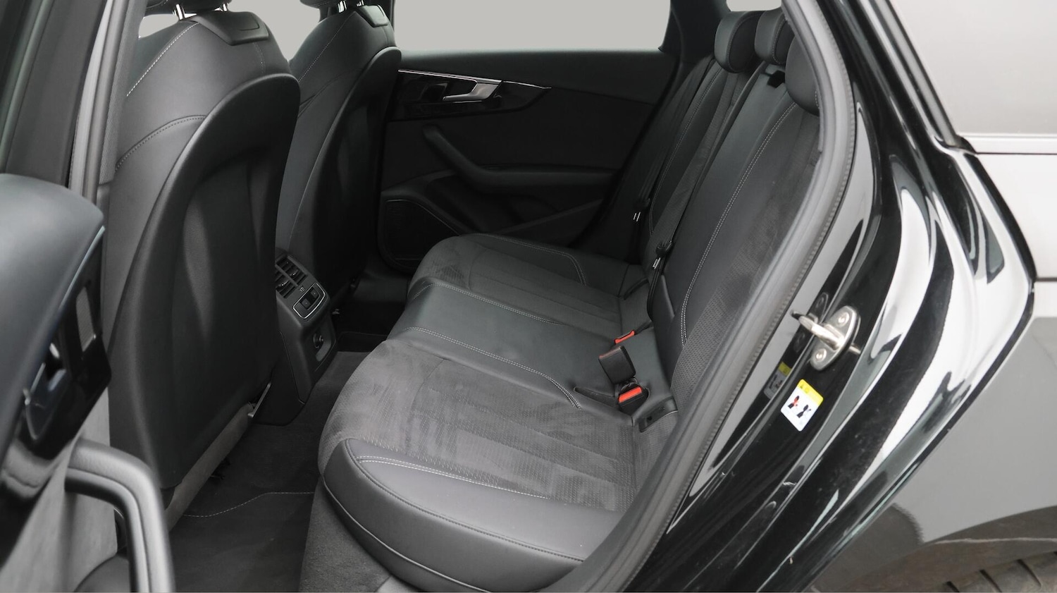 Used Audi A4 2022 for sale - 76433334: Photo 17