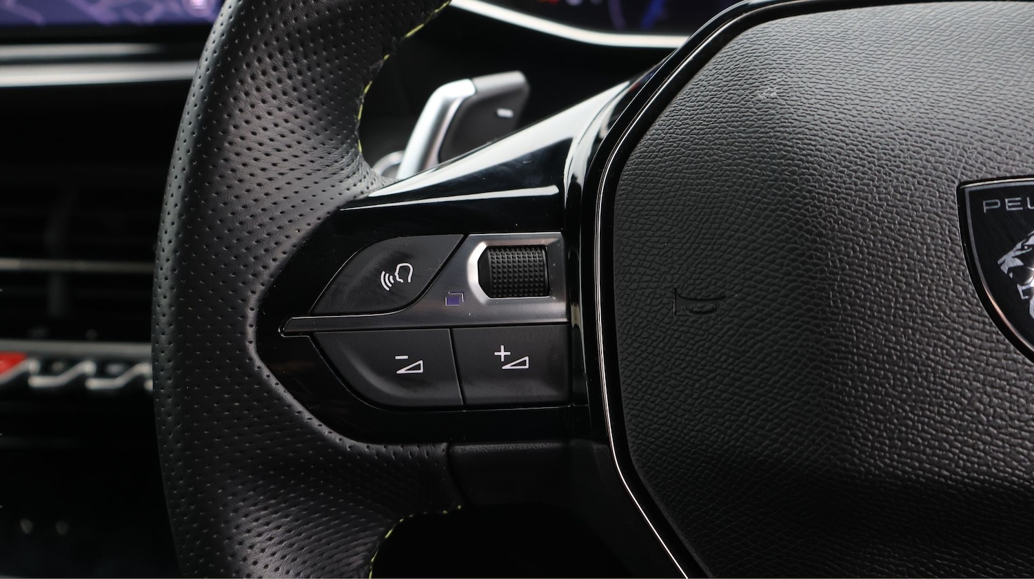 Used Peugeot 2008 2023 for sale - 78084636: Photo 24