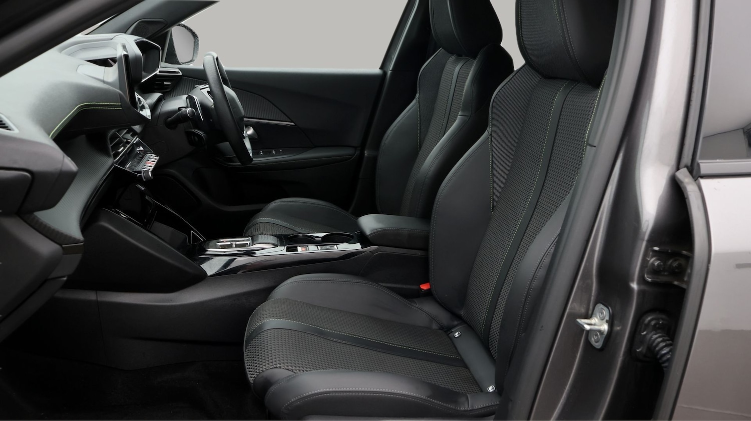 Used Peugeot 2008 2023 for sale - 77381141: Photo 14