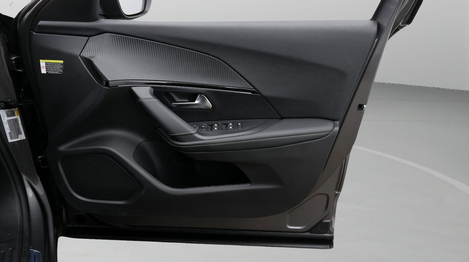 Used Peugeot 2008 2023 for sale - 77381141: Photo 15