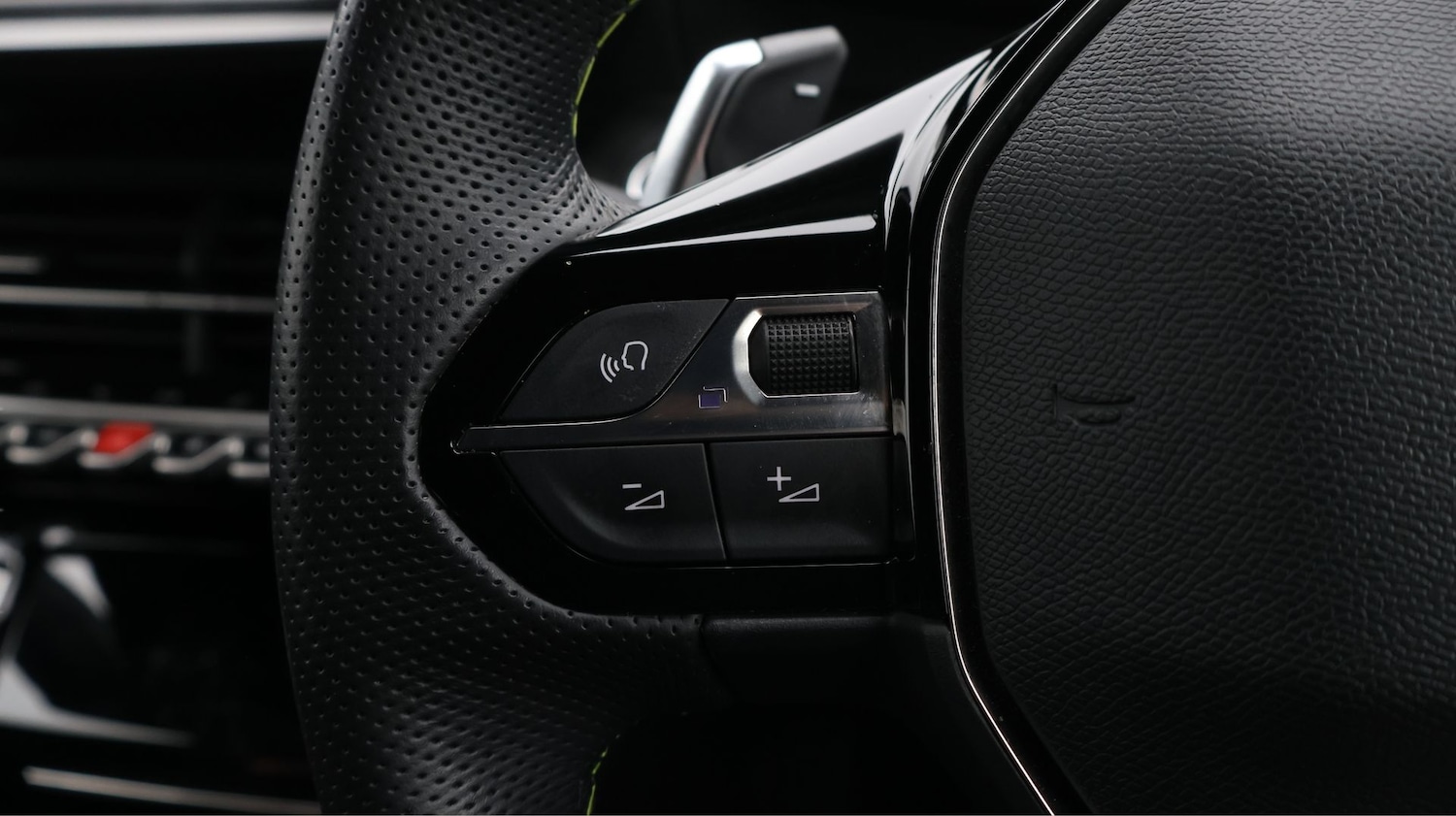 Used Peugeot 2008 2023 for sale - 77381141: Photo 20