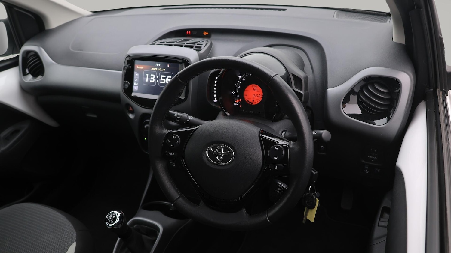 Used Toyota AYGO 2021 for sale - 76325959: Photo 10