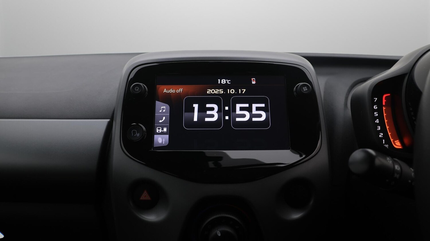 Used Toyota AYGO 2021 for sale - 76325959: Photo 12