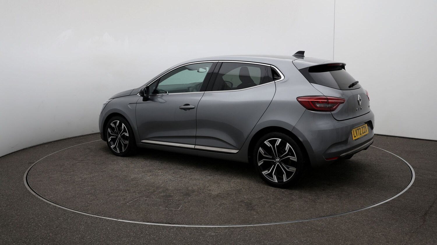 Used Renault Clio for sale - 76810382: Photo 26