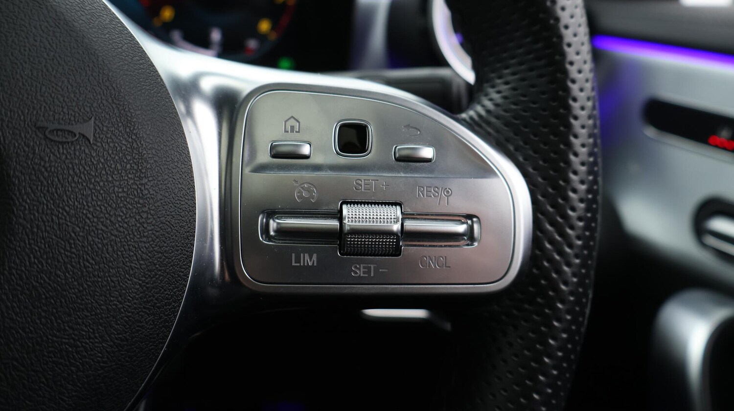 Used Mercedes-Benz CLA for sale - 76539119: Photo 41