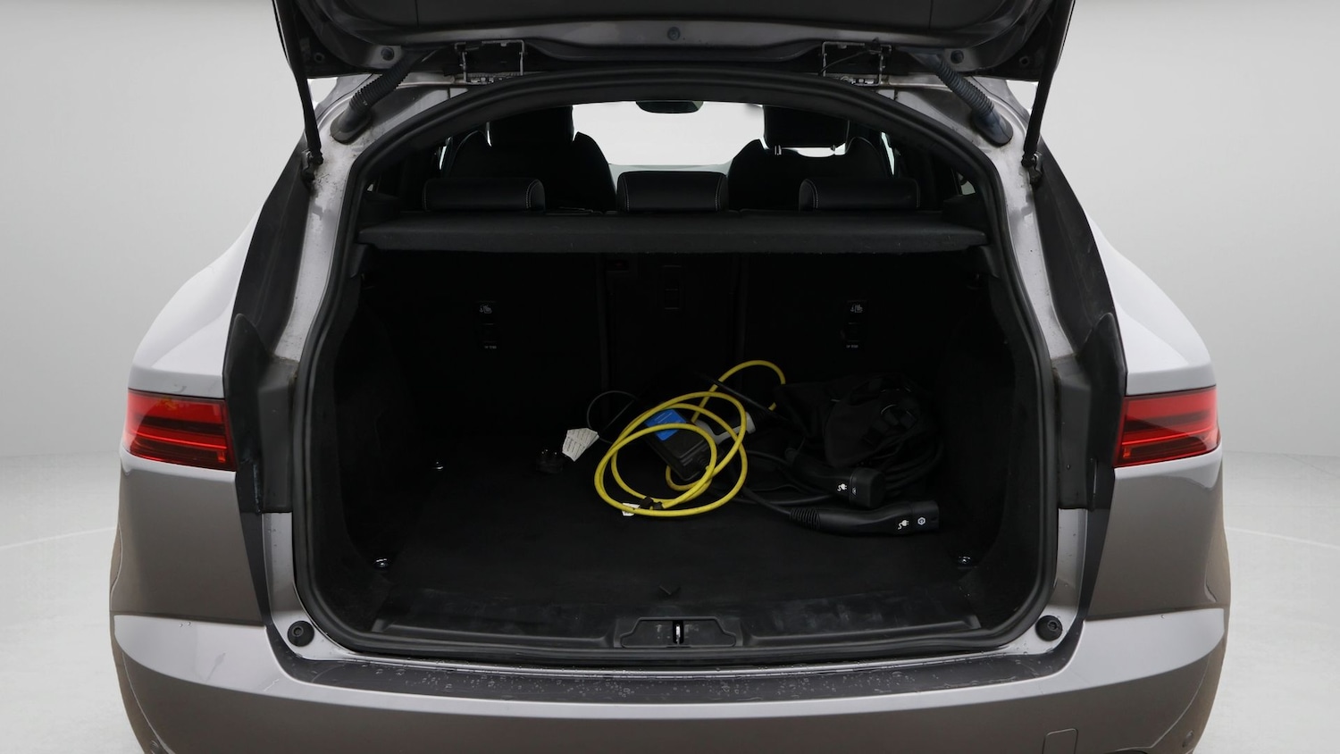 Used Jaguar E-Pace 2022 for sale - 77813530: Photo 17