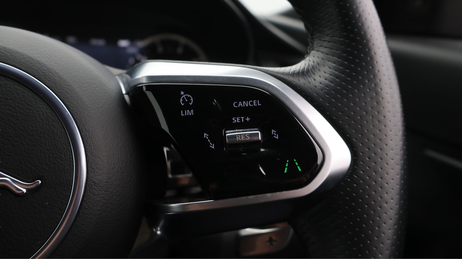 Used Jaguar E-Pace 2022 for sale - 77813530: Photo 22