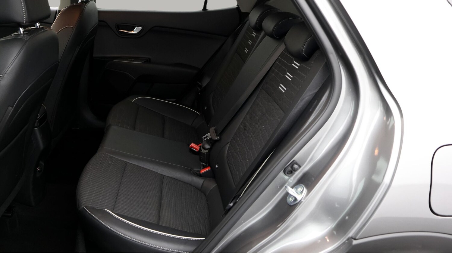 Used Kia Stonic 2024 for sale - 77888302: Photo 16