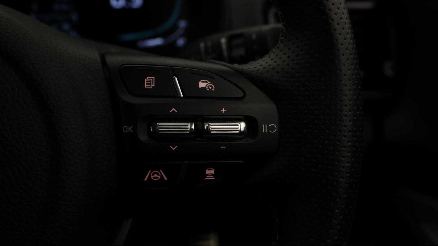 Used Kia Stonic 2024 for sale - 77888302: Photo 24