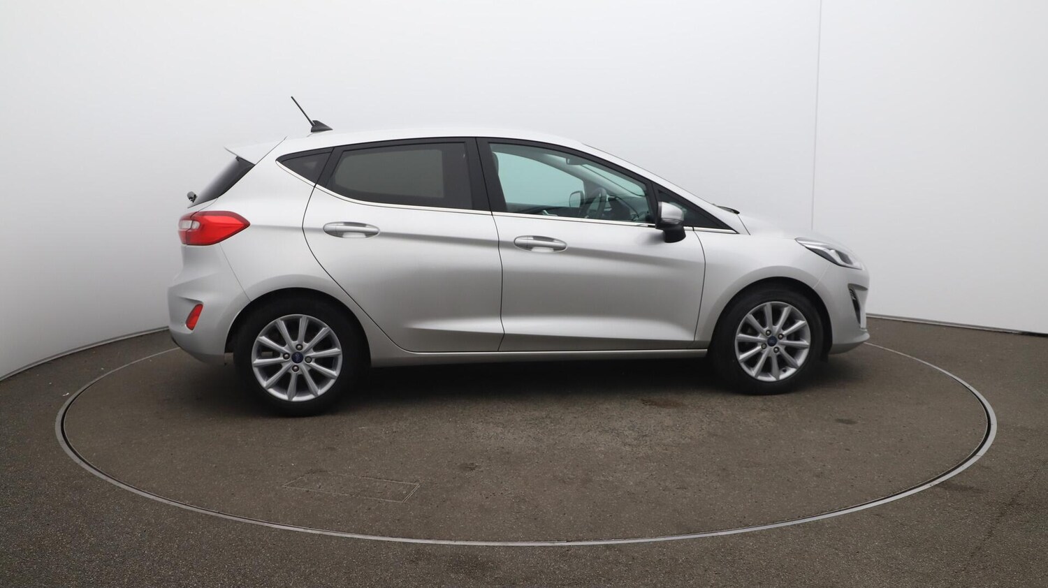Used Ford Fiesta 2019 for sale - 76032320: Photo 50