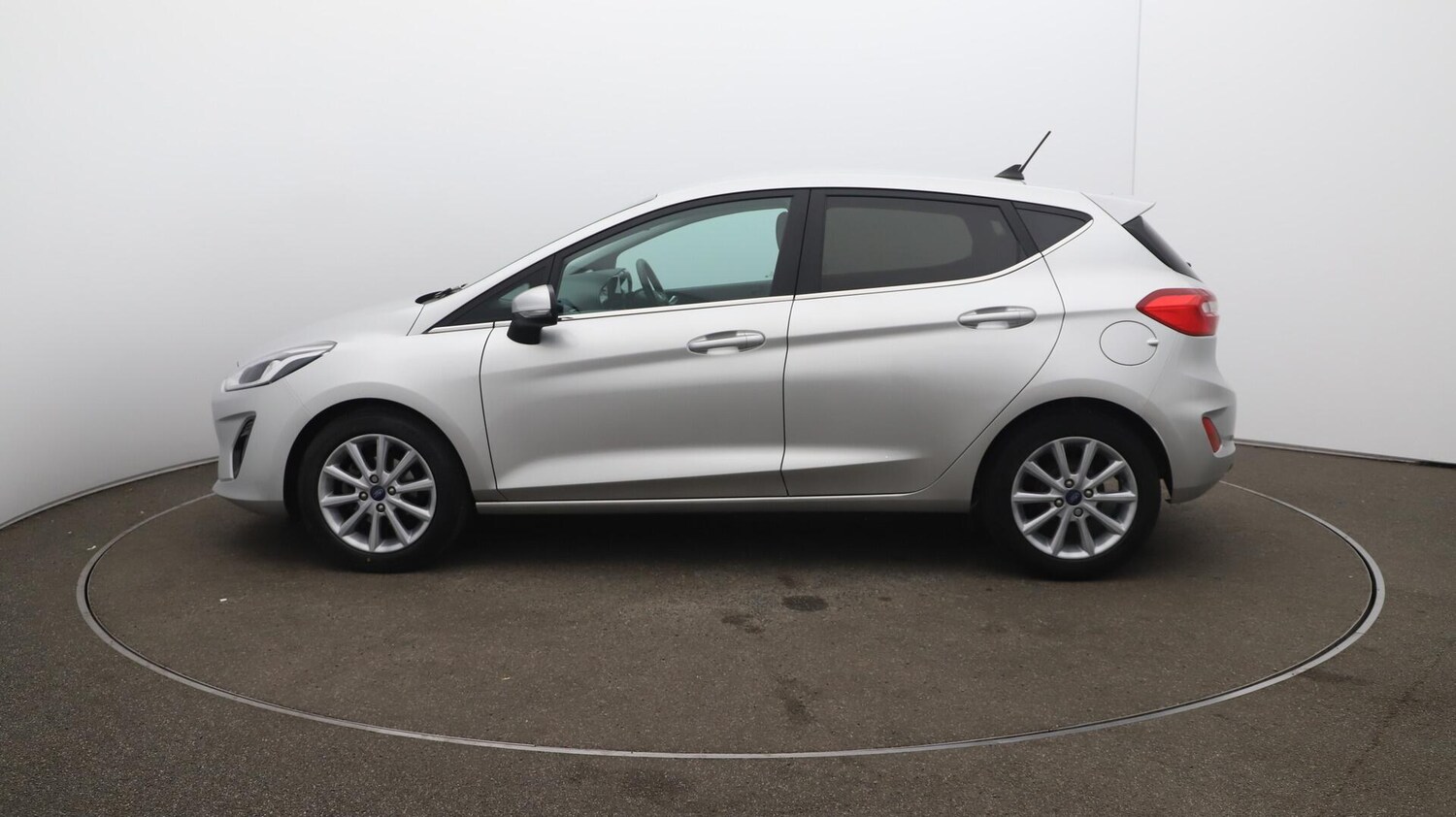 Used Ford Fiesta 2019 for sale - 76032320: Photo 64