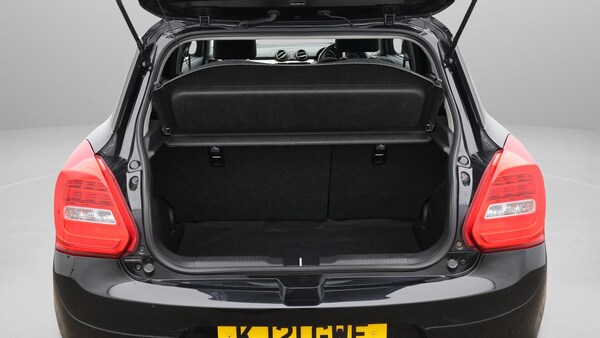 Used Suzuki Swift 2021 for sale - 76151347: Photo 18