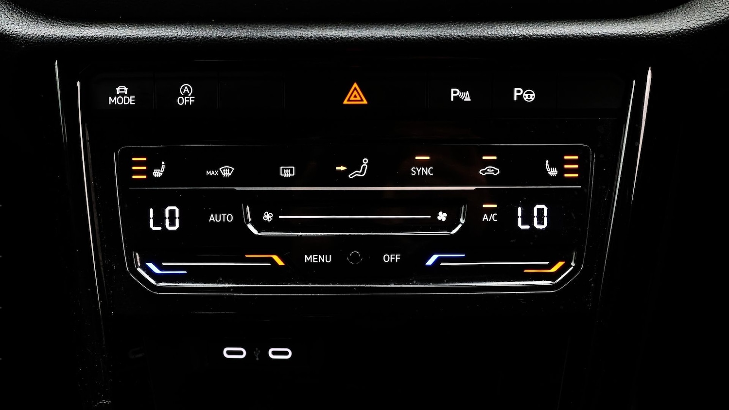 Used Volkswagen T-Roc 2023 for sale - 77381124: Photo 12