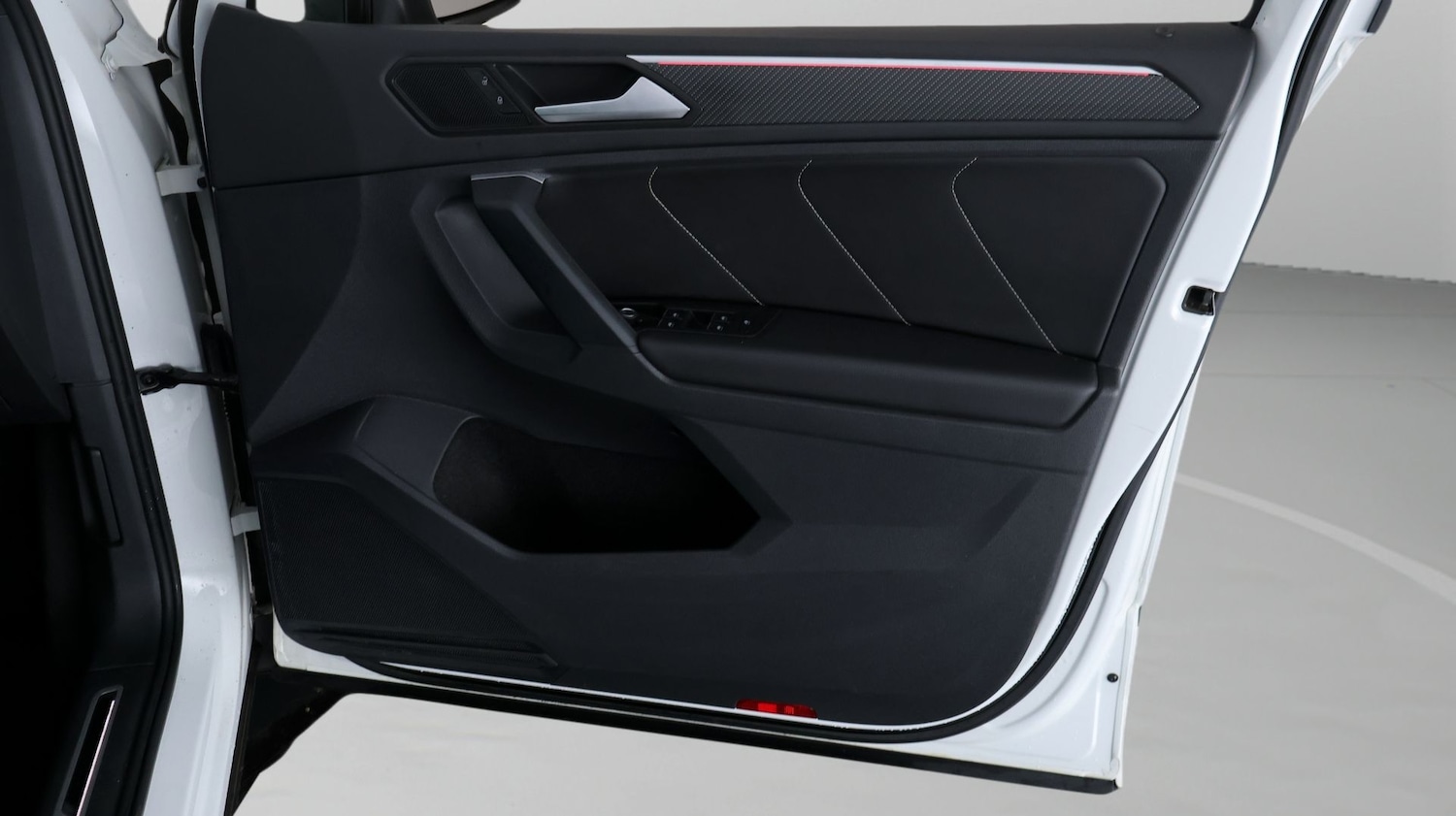 Used Volkswagen Tiguan for sale - 78106554: Photo 14