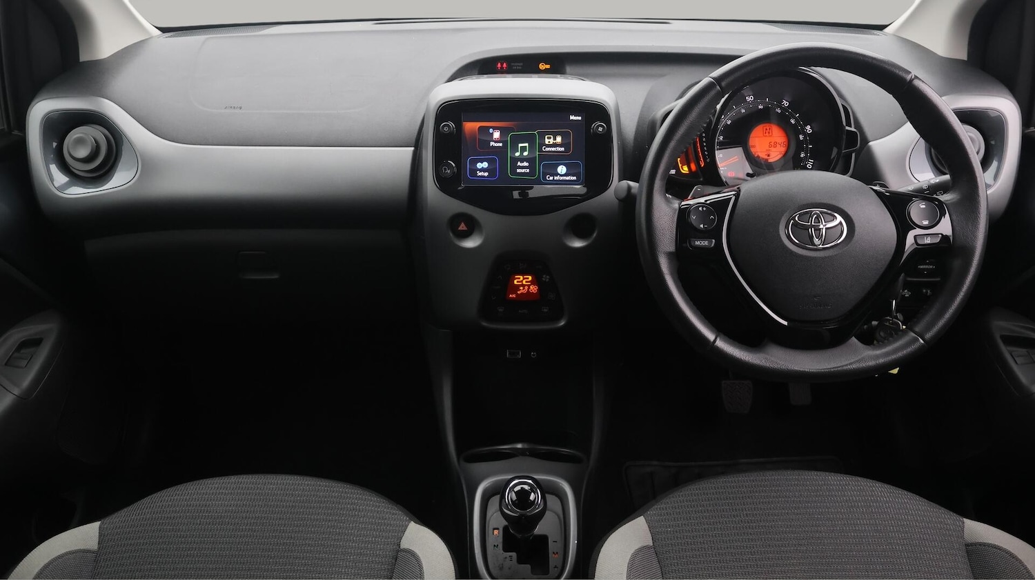 Used Toyota AYGO 2021 for sale - 76431991: Photo 14